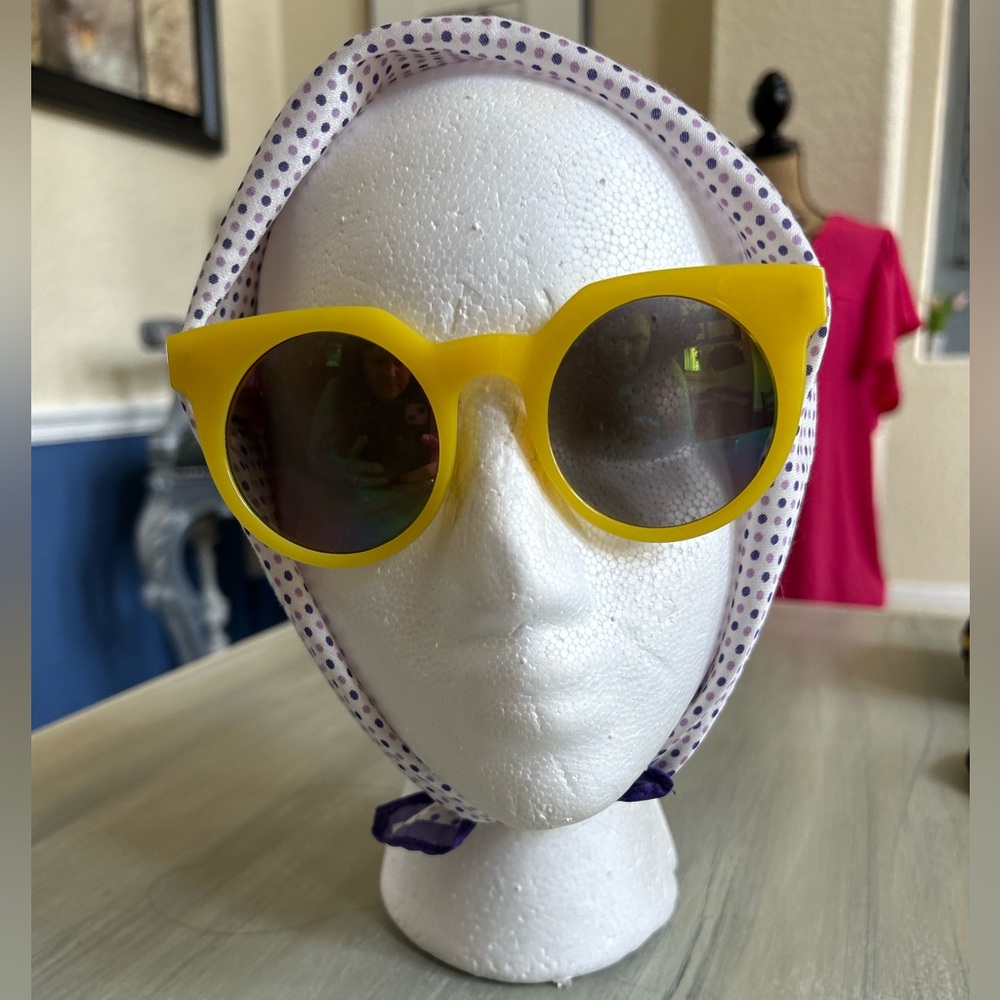 Quay Australia Yellow Frame Round Sunglasses Multicolor Lenses Frankie 3.3 NEW - Picture 6 of 16